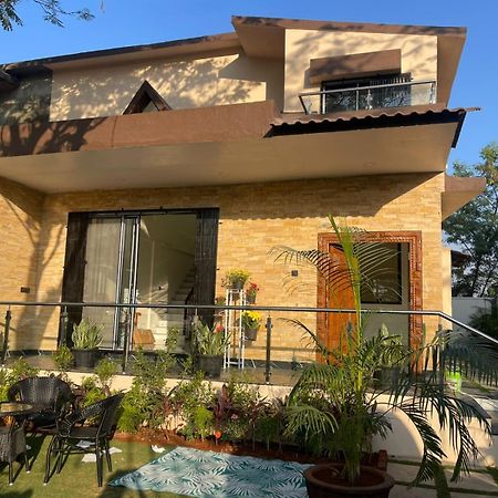 Lavish Villa - 3 Bhk Pool With Lawn Лонавала Екстериор снимка